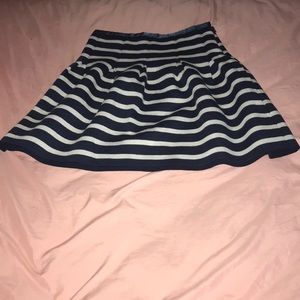 GAP skirt